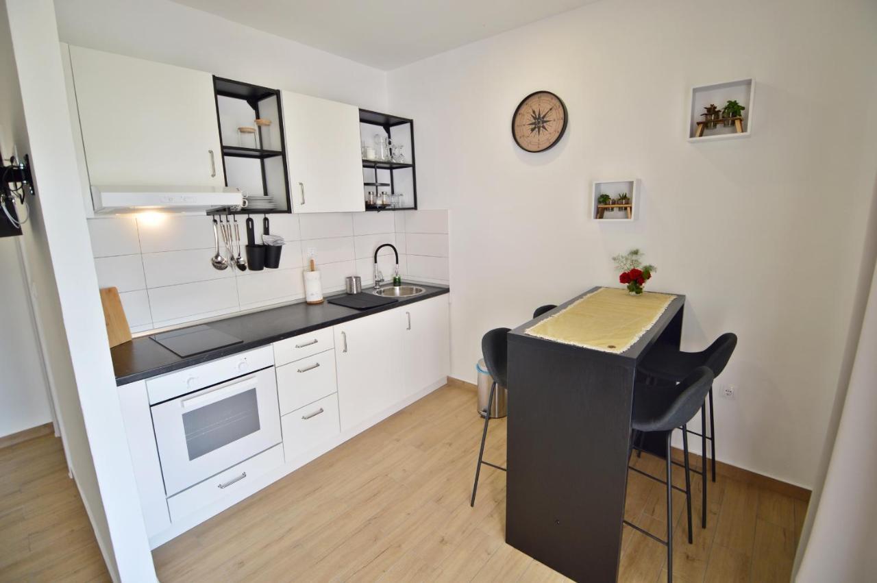 Appartement Marija à Betina  Extérieur photo