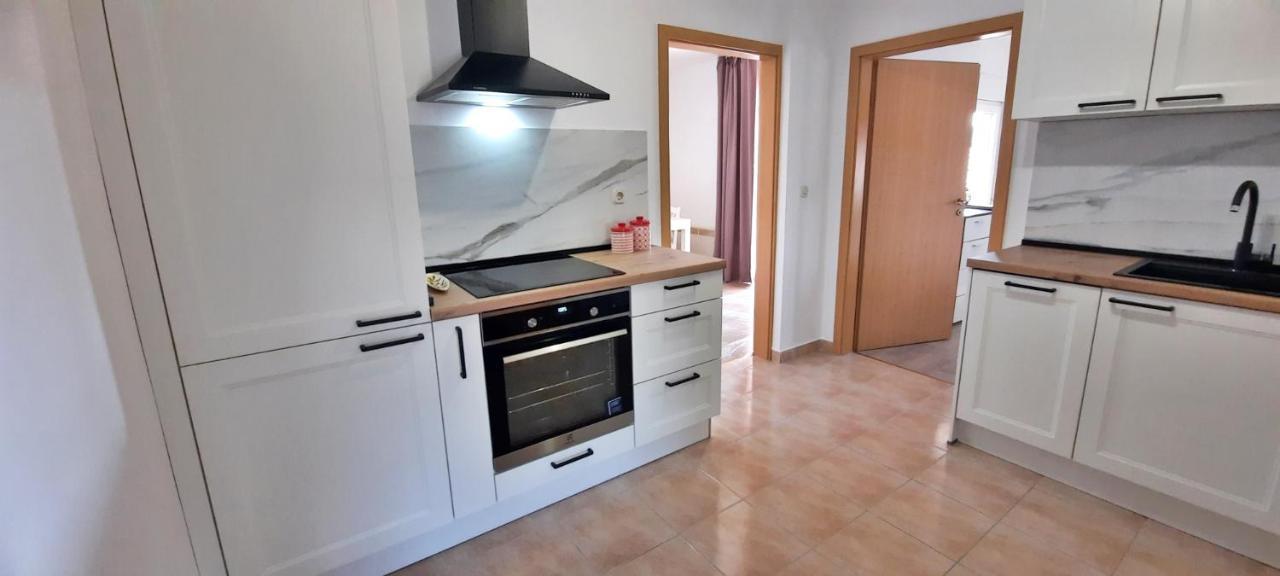 Appartement Marija à Betina  Extérieur photo