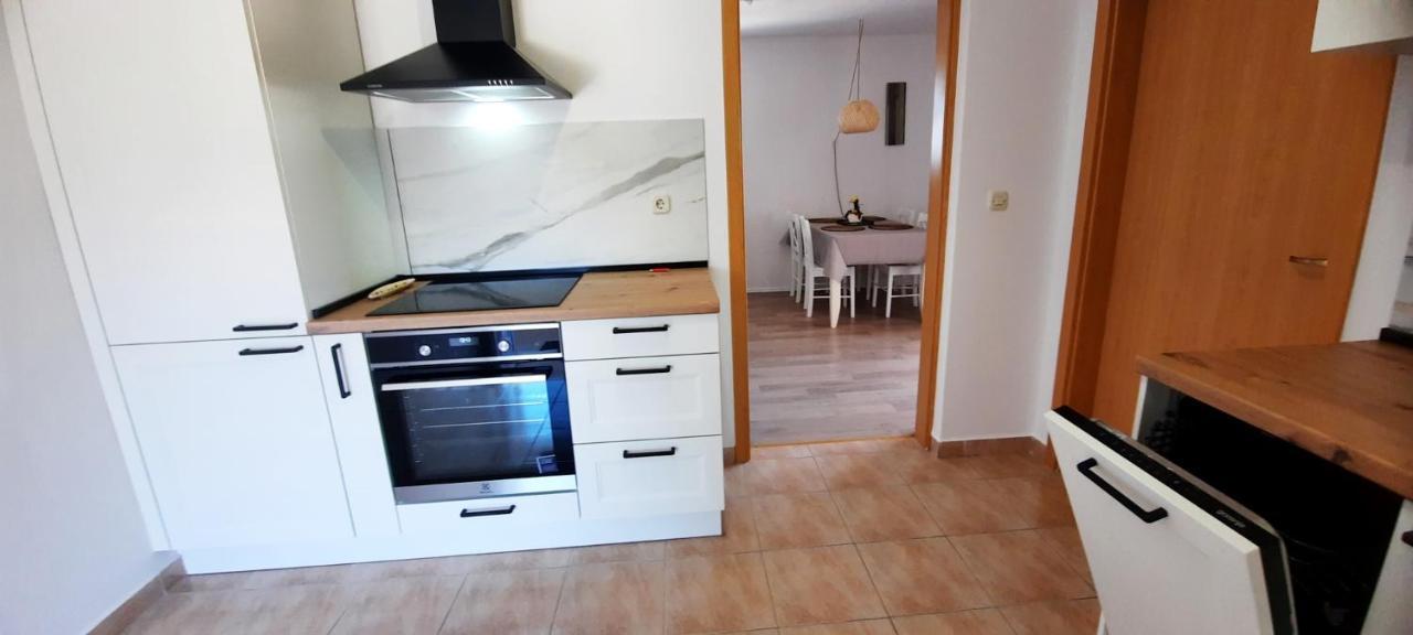 Appartement Marija à Betina  Extérieur photo